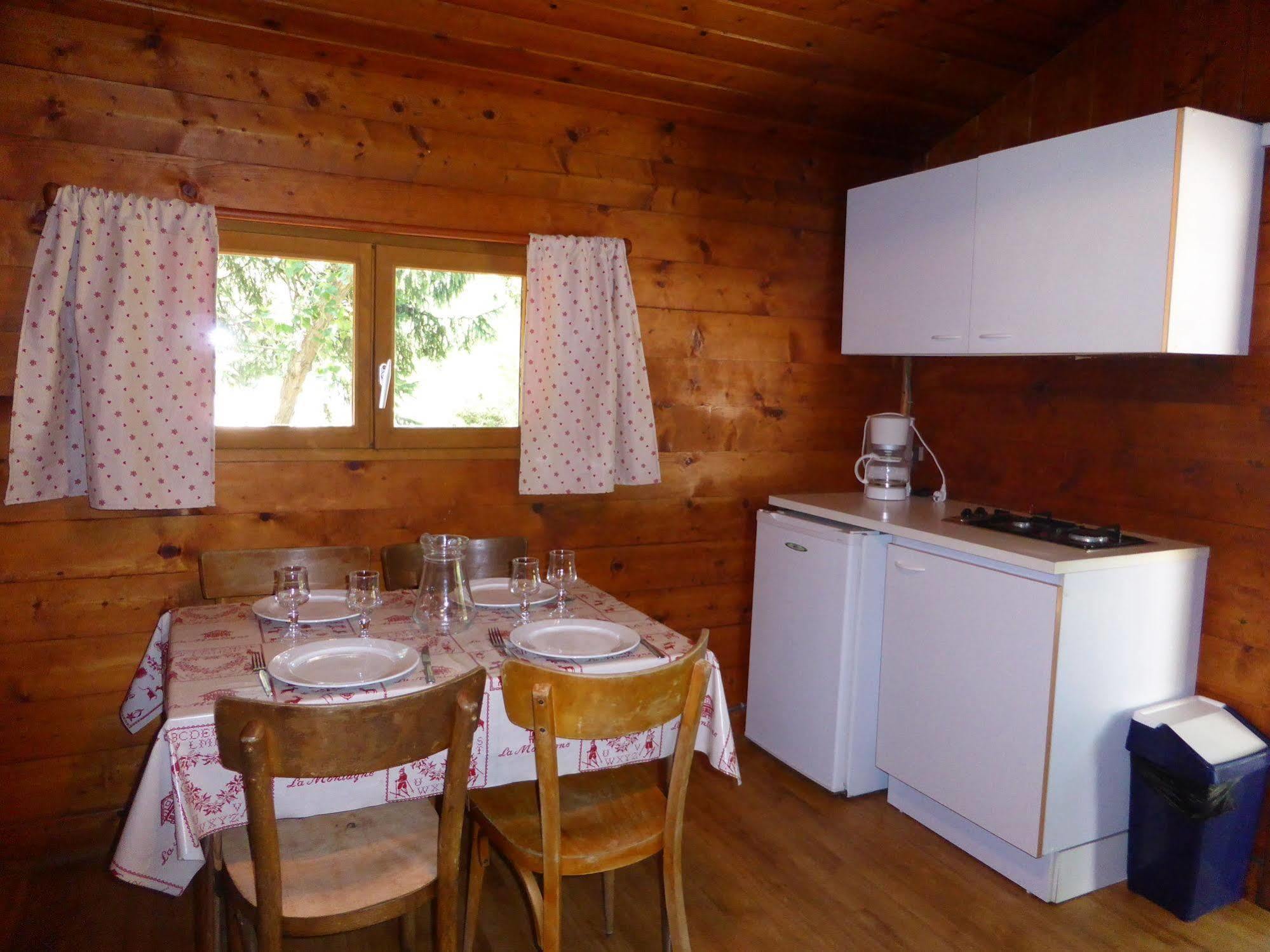 Camping L'Ecureuil - Mont-Blanc Village Domancy Zewnętrze zdjęcie